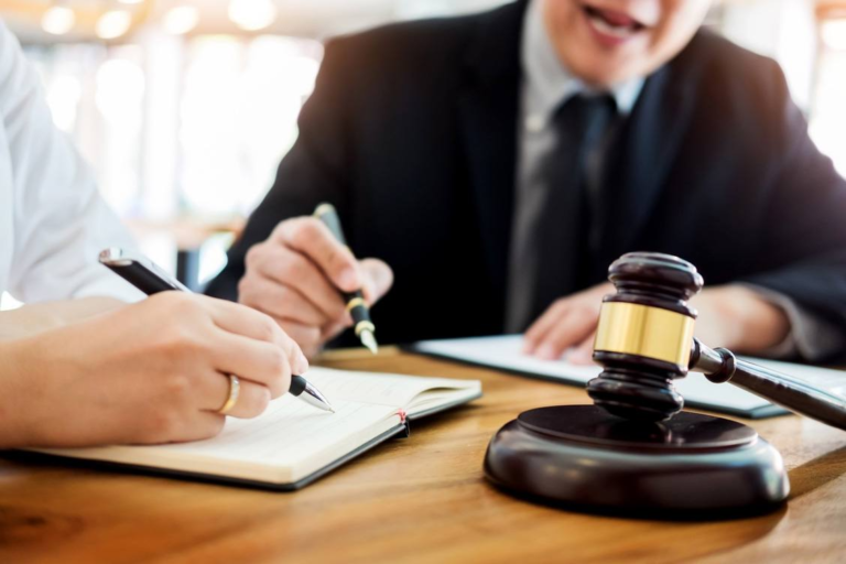 How to Choose the Right Lawyer for Your Case