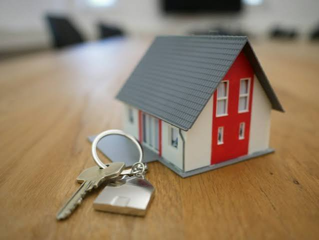 How to Review a Property Title Before Closing in Rock Hill, South Carolina
