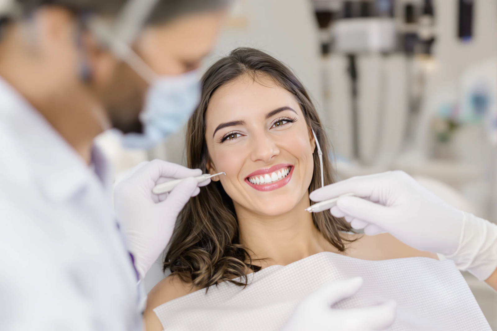 A Complete Guide to Tooth Replacement with Dental Implants