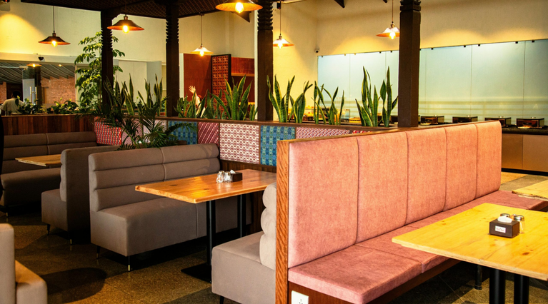 What Restaurant Booths Do to Revenue Per Square Foot